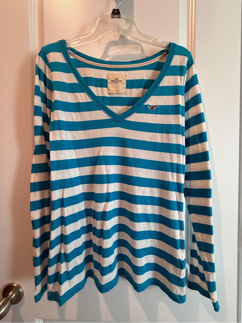 Hollister Teal and White Striped V‑Neck Long Sleeve Tee